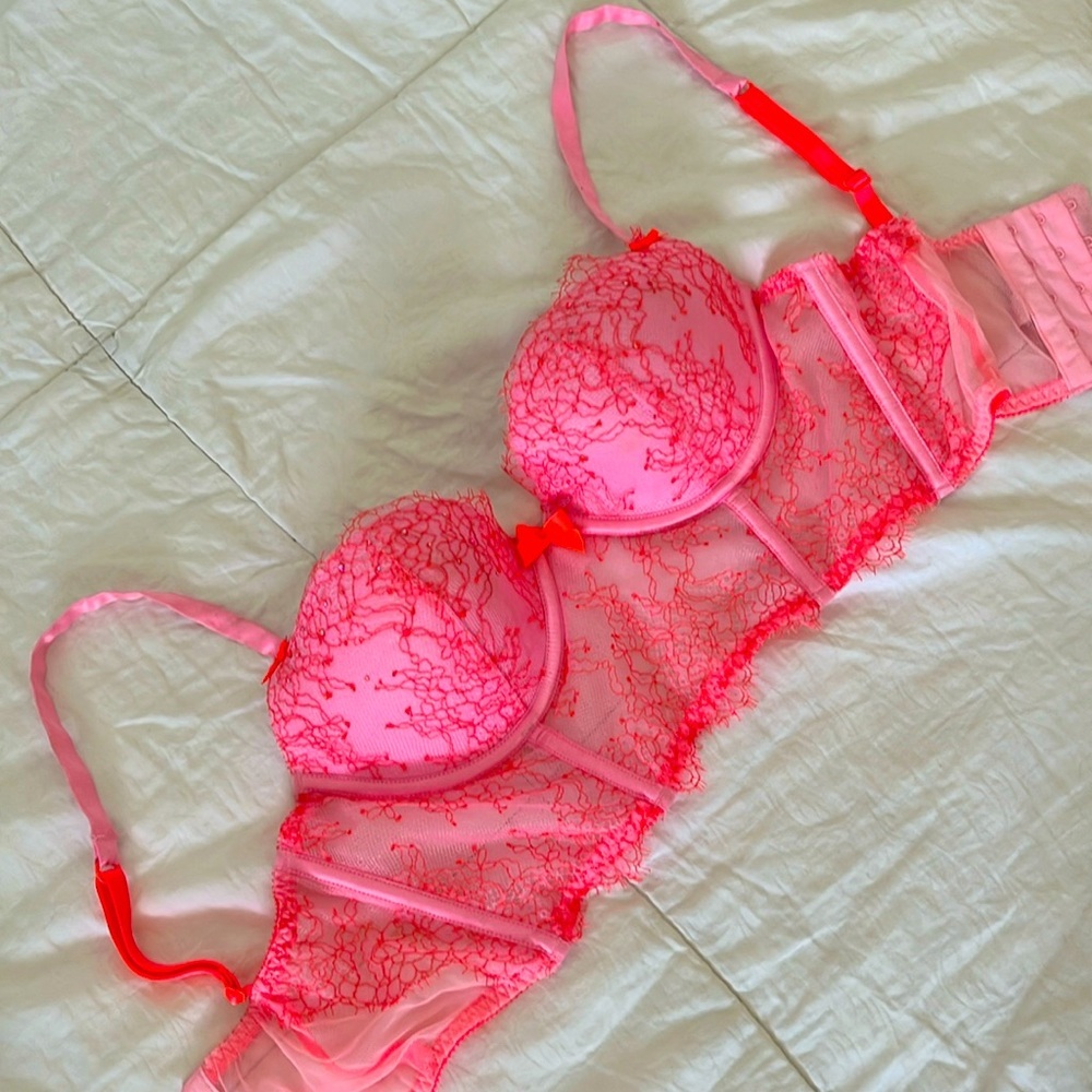 Victoria Secret 💖 Very Sexy Demi 34C